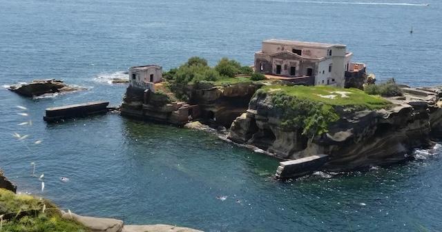 Modern-Day Gaiola: A Tourist Attraction?