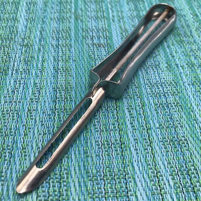 A closer look at the vintage kitchen tool that made peeling potatoes and veggies effortless. It’s not just old, it’s reliable