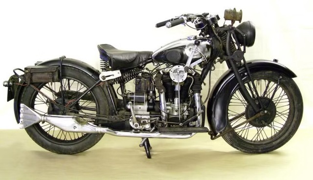 The 1933 Matchless Silver Hawk: A Rare Gem in McQueen’s Garage