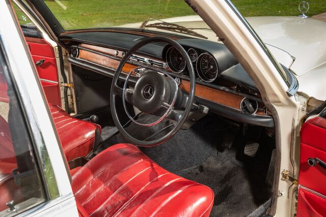 The spacious interior, designed with an emphasis on comfort, provided passengers with an experience that rivaled the finest automobiles of the era.