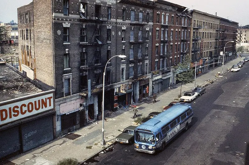 Harlem in the late 1970s—photographed by Manel Armengol, showcasing the soul of the neighborhood.