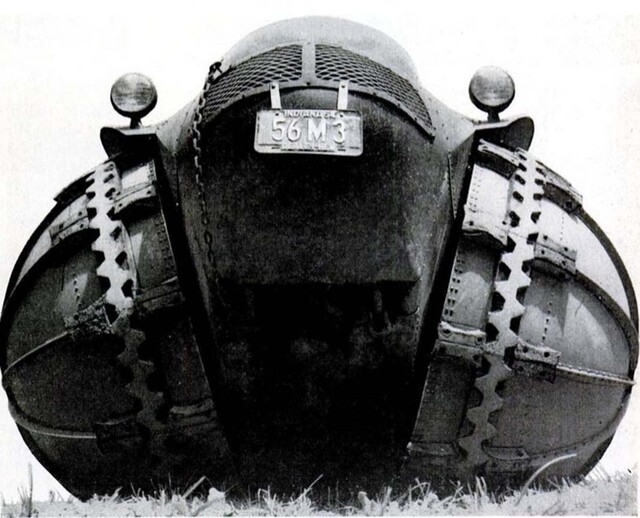 On solid ground, only the narrow rubber strips on Rhino’s wheels make contact with the surface, but as it sinks into softer terrain, more of its ribbed design grips the earth for superior traction.