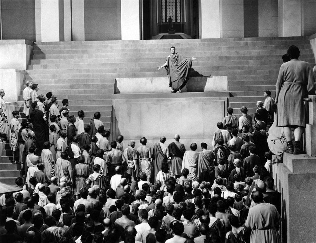 A pivotal moment from Julius Caesar (1953), where Brando’s Mark Antony confronts the crowd.