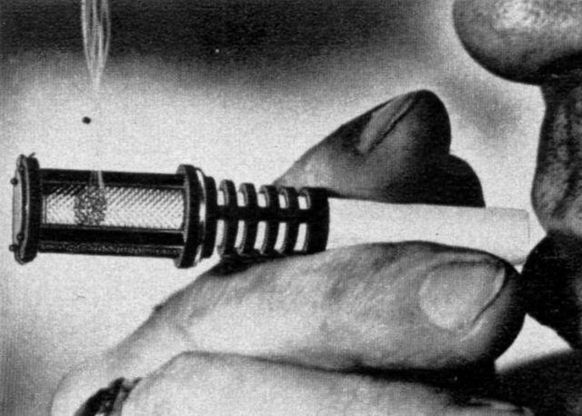 An ashtray perfectly shaped to fit your cigarette – a sleek solution for smokers on the go.