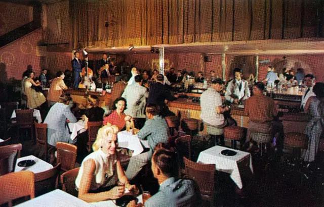 Club Wally Musical Bar and Night Club in Miami: a nightlife experience for music lovers.