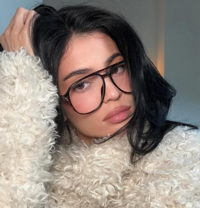 Kylie Jenner’s regret over her breast augmentation and thoughts on pressures faced by young women.