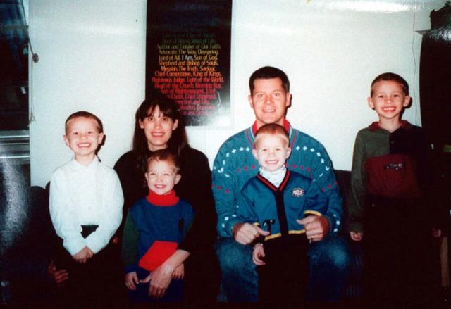 Russell and Andrea Yates, pictured with four of their five children (from left to right): John, Luke, Paul, and Noah.