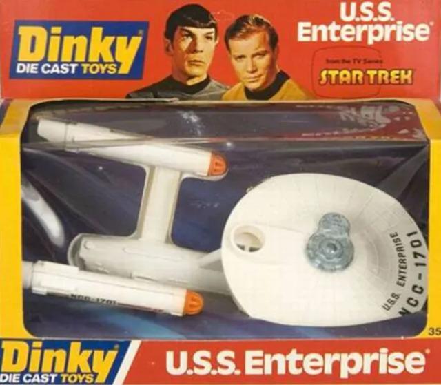 Starship Enterprise Playset: Bringing Star Trek to Life