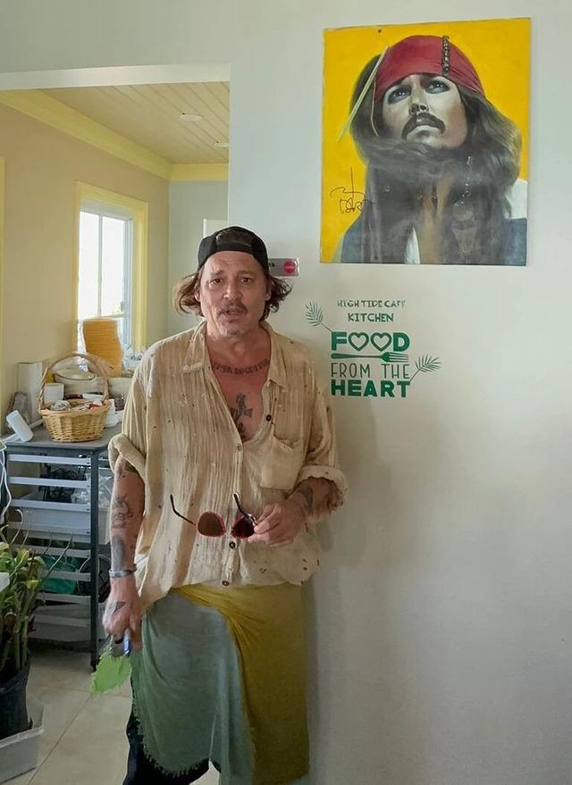 The last few years of Johnny Depp’s life were marked by chaos and controversy, and the actor took a step back from the Hollywood limelight