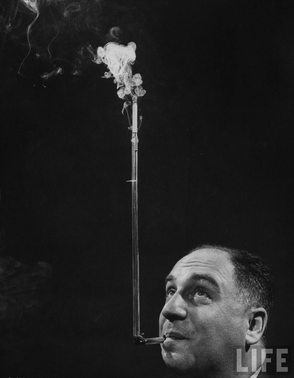 The periscope holder – because you can’t smoke without a little flair. (Photo by Joel Yale/LIFE magazine).