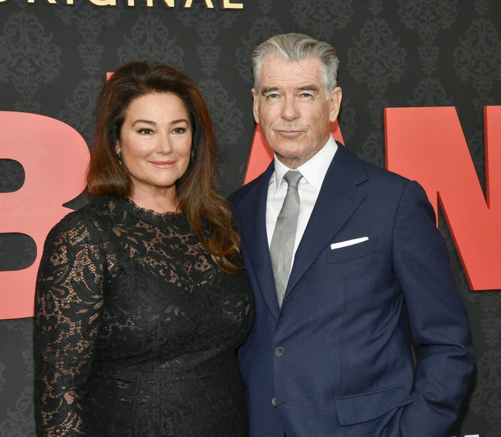 This lovely moment captured the couple’s deep bond, with Keely’s confidence radiating as they posed together.