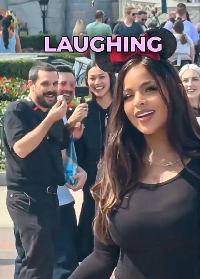 What made the situation even worse was that Gracie noticed some of the adults who were mocking her were also teaching their children to do the same.