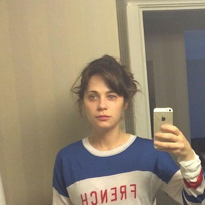 Zooey Deschanel: Selfie Right After Rolling Out of Bed
