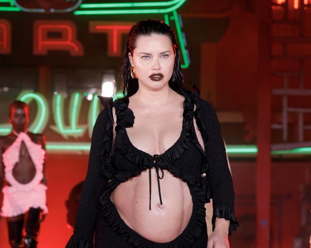 Adriana Lima: Strutting Pregnancy Glamour on the Runway
