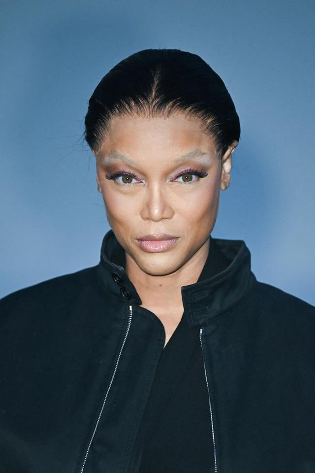Amid the buzz, rumors spread about whether Tyra’s transformation was due to cosmetic procedures, personal reinvention, or artistic experimentation.