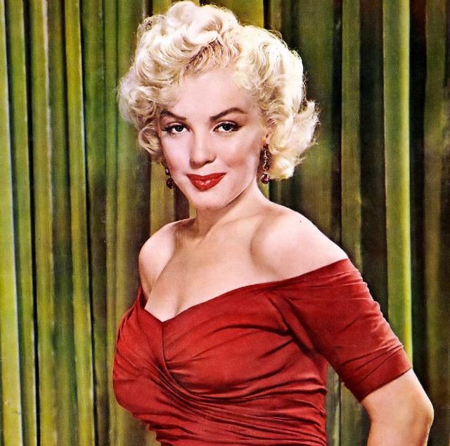 Aristotle Onassis originally had Marilyn Monroe in mind to marry, but she wasn’t interested in the proposal.