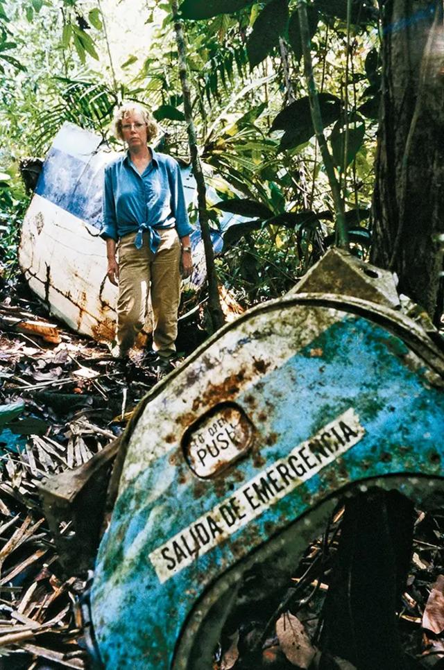 In 1998, Juliane Koepcke returned to the crash site, revisiting the very place where her incredible fight for survival began.