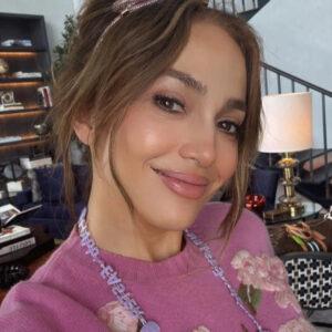 Jennifer Lopez’s Easter Selfie with Her Twins Sparks Massive Buzz—But It’s One Detail That’s Getting All the Attention!