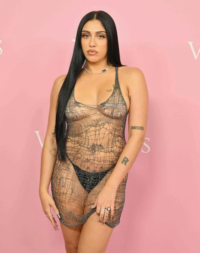 Lourdes Leon’s Victoria’s Secret New York Fashion Week 2023 Outfit