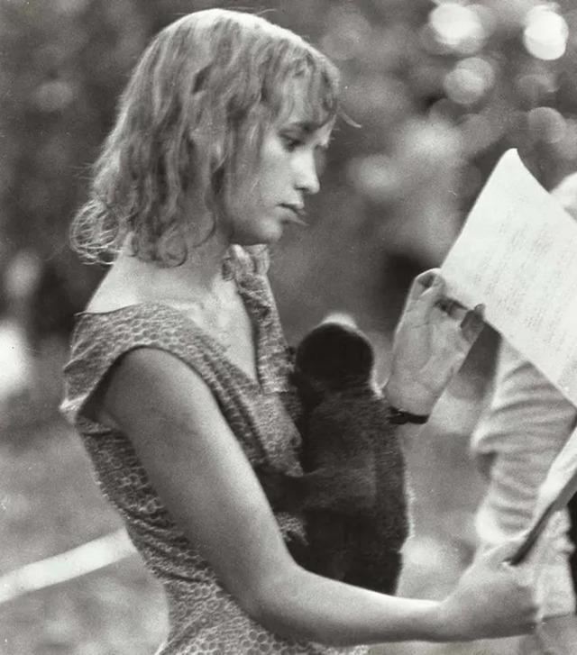 The film Miracles Still Happen (1974) beautifully tells Juliane Koepcke’s incredible survival story, with Susan Penhaligon portraying her in a moving performance.