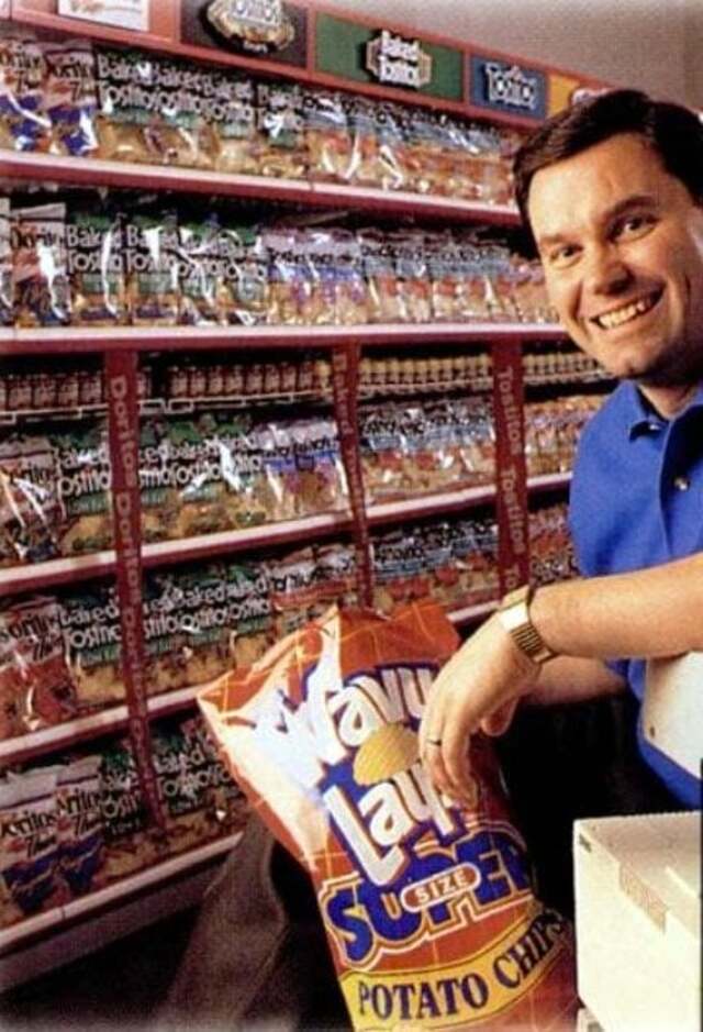 Wavy Lay’s Super Size bags (1995)—for when you just couldn’t get enough.