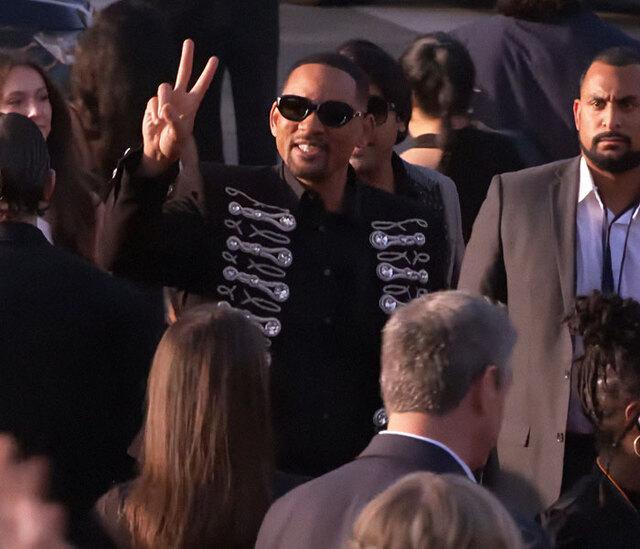 Will Smith’s return to the Grammys after his infamous Oscar slap incident, sparking mixed reactions from fans and critics alike.