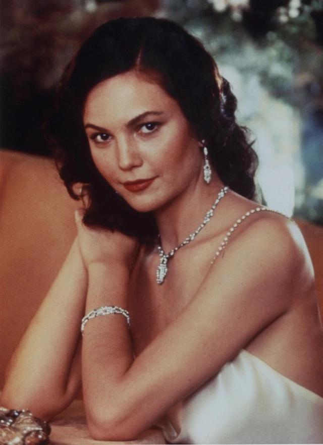 Diane Lane: Hollywood’s Timeless Elegance