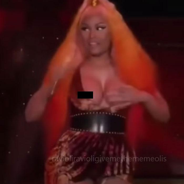 Nicki Minaj’s Playsuit Fails During Philadelphia Festival