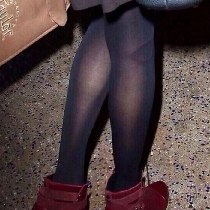 Taylor Swift’s Nylon Stockings Hide a Surprising Hair Tie