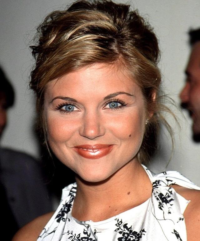 Tiffani Thiessen: The Teen Icon of ’90s Television