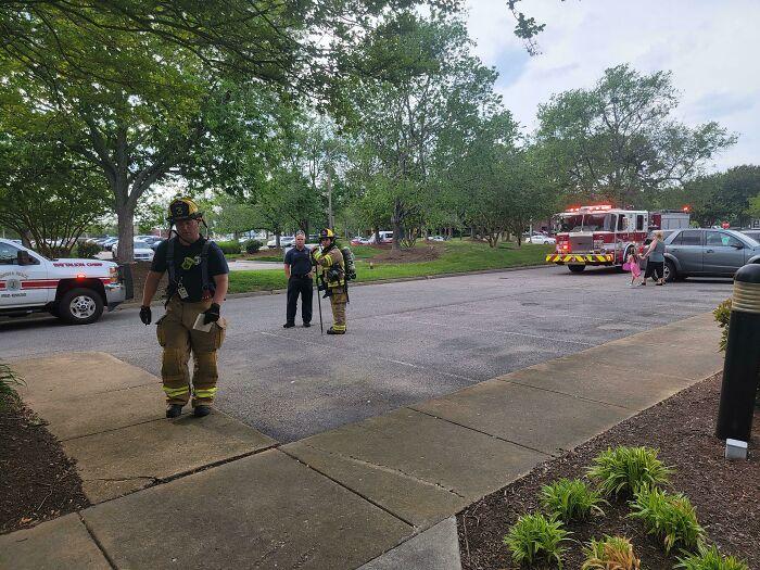 Tried Making Popcorn at Work, It Didn’t Go Well