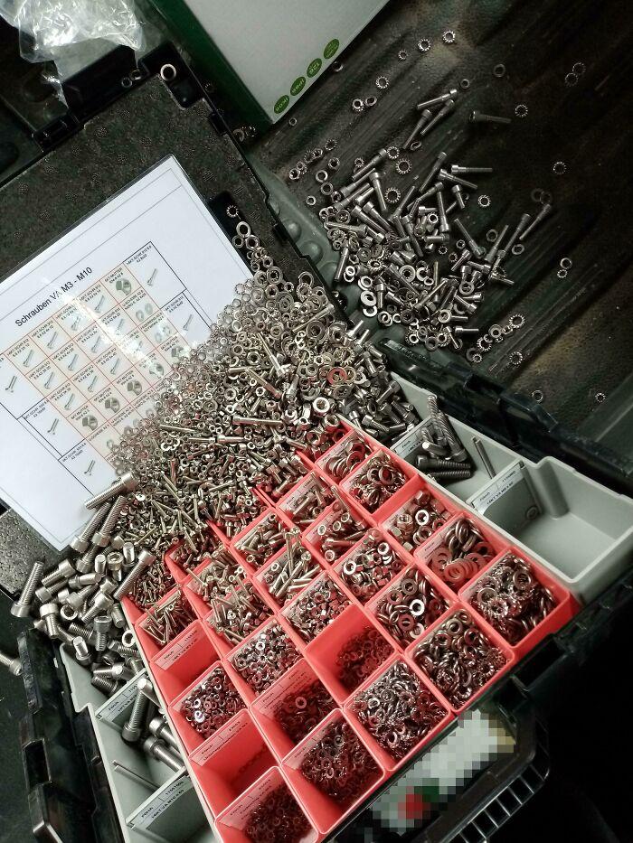 Coworkers Don’t Know How to Close Boxes Properl