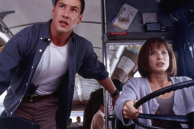 A crucial element that elevated Speed beyond its explosive premise was the natural chemistry between Sandra Bullock and co-star Keanu Reeves.
