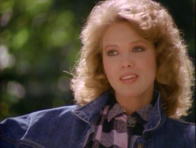 A true symbol of classic beauty, Donna’s poise and intellect made her a standout figure in the modeling world.