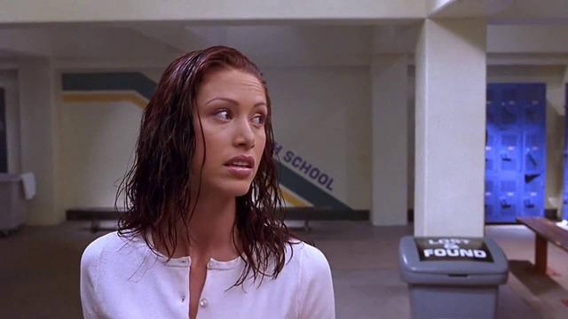 Behind the scenes, Shannon’s playful and spontaneous energy helped bring out the chaotic yet harmonious vibe of the Scary Movie cast.