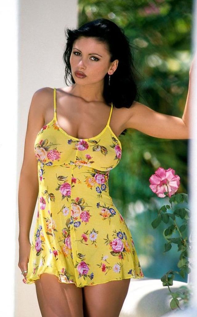 By the late 1990s and early 2000s, Veronika Zemanova was a prominent figure in fashion and commercial photography worldwide.