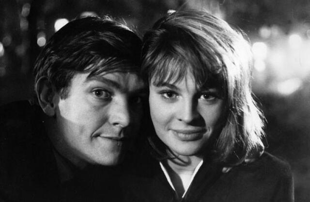 Films like Billy Liar (1963) saw her capturing attention not through glamour alone but through a presence that demanded engagement.