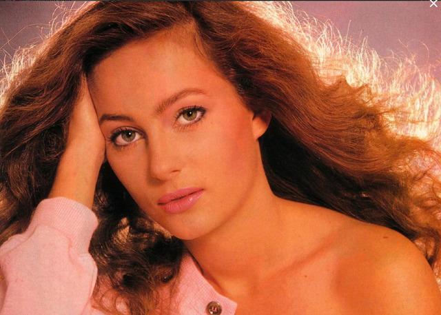 Her image became synonymous with an era when modeling was unapologetically bold and glamorous, yet still retained a natural authenticity