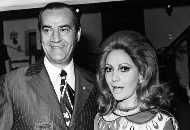 Jacqueline married José María Fernández Unsáin, a respected director and producer