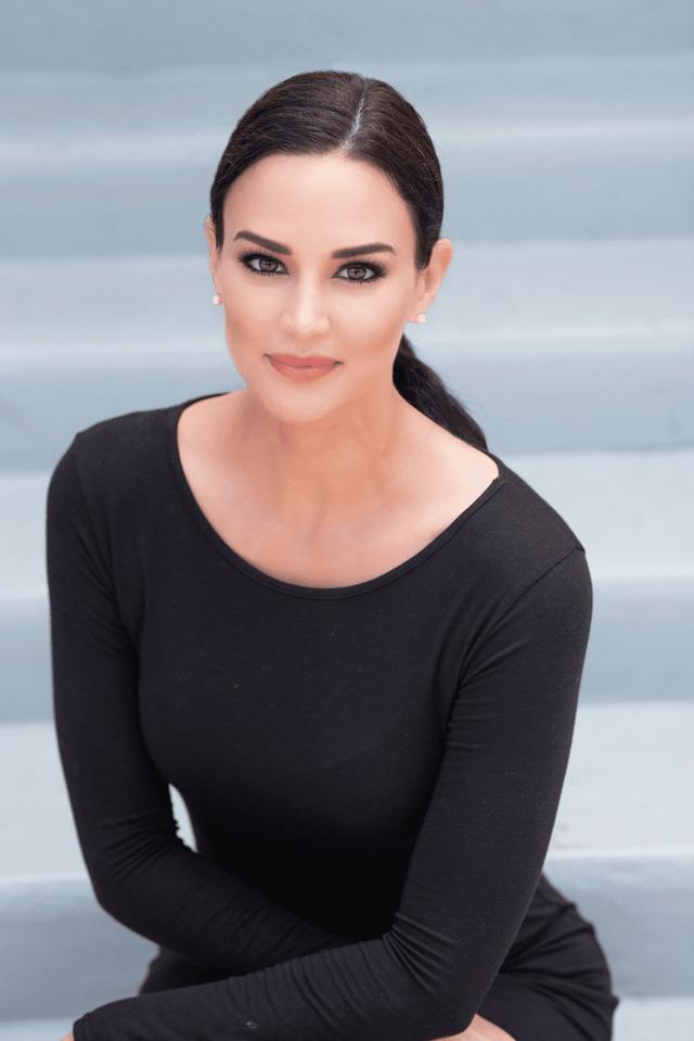 Tiffany Taylor stuns with her classic beauty and radiant smile.