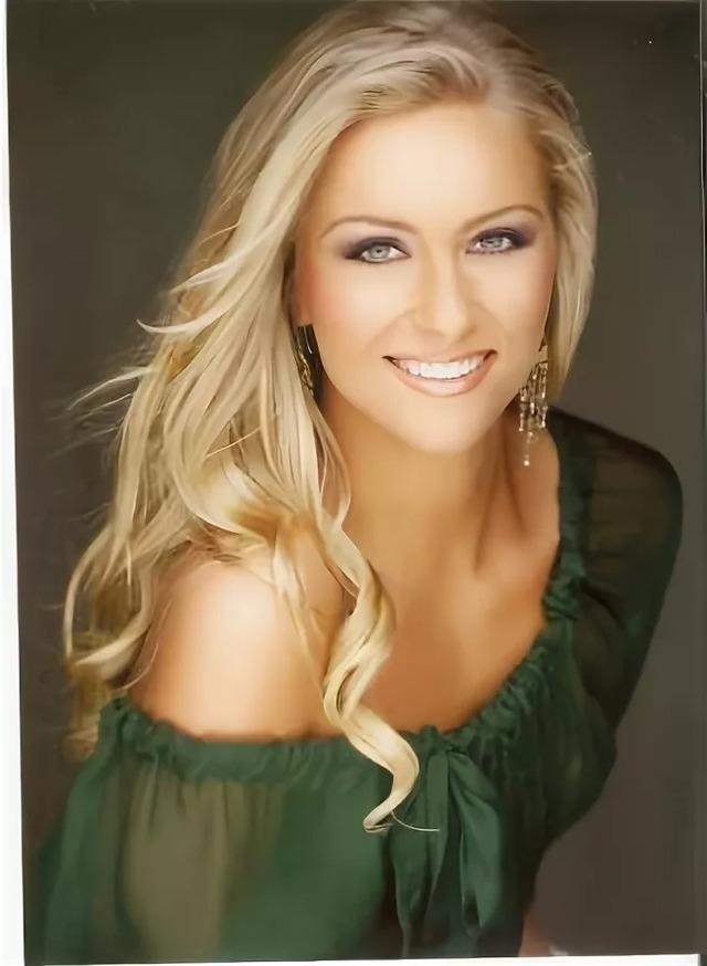 Today, Shanna balances a rich blend of creative projects and personal growth