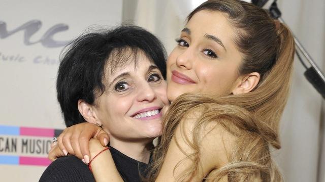 Ariana Grande & Joan Grande – Petite Frames, Big Presence