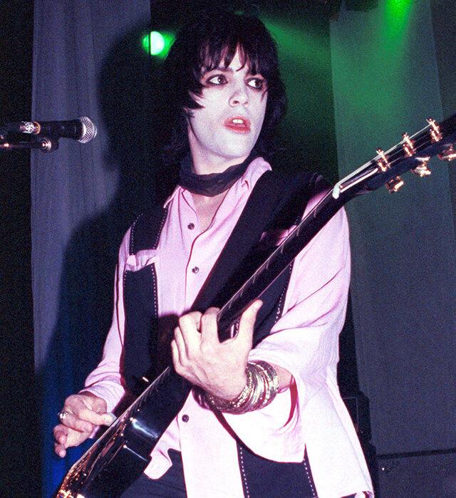 Richey Edwards – The Rock Guitarist Who Walked Away Without a Trace