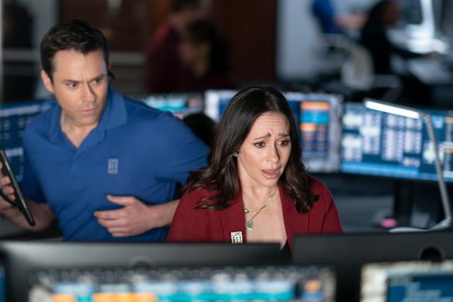 The firefighters and medics of 9-1-1 often take the spotlight with dramatic rescues, but Hewitt proves that the dispatch console can be just as cinematic.