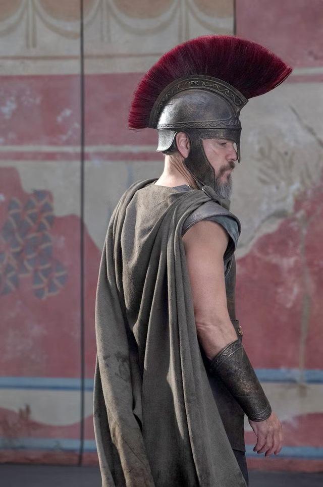 At 54, Damon’s physicality and emotional depth are a testament to his dedication to his craft.