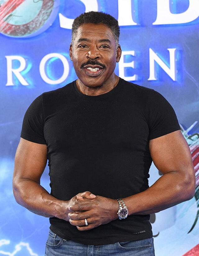 Ernie Hudson proves at 79 that his gym discipline and healthy mindset keep him glowing with youthful energy.