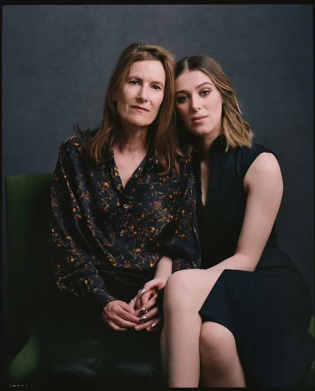 Honor Swinton Byrne inherits her mother Tilda Swinton's ethereal beauty with sharp features and a haunting presence that sets her apart.