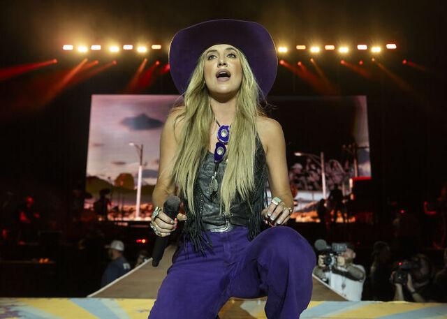 Lainey Wilson split her pants mid-performance at the Faster Horses Festival and turned the accident into a lighthearted, fan-favorite moment.