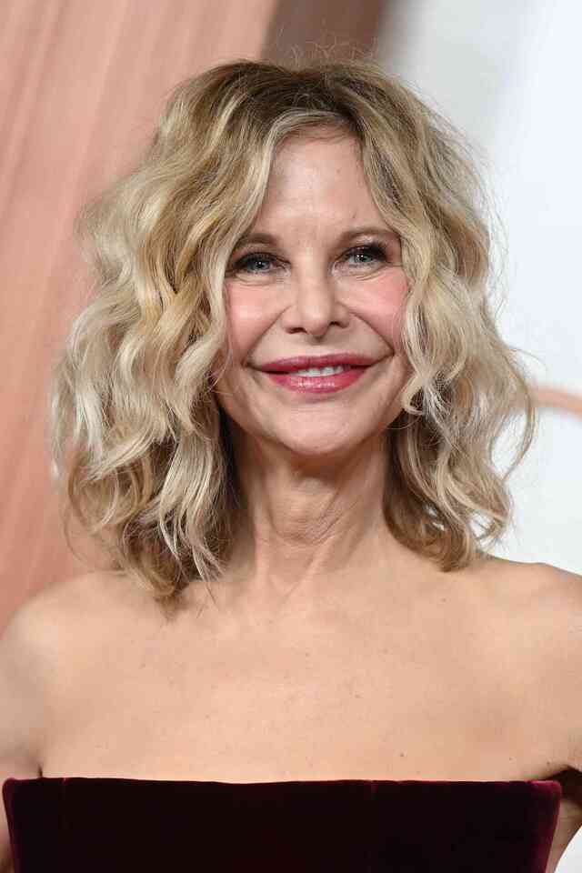 Meg Ryan’s return to the 2025 Oscars wasn’t just a glamorous appearance; it was a testament to her legacy.