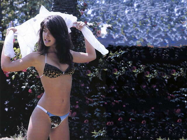 One of Phoebe Cates’ memorable bikini photoshoots, reflecting her confidence and youthful energy.